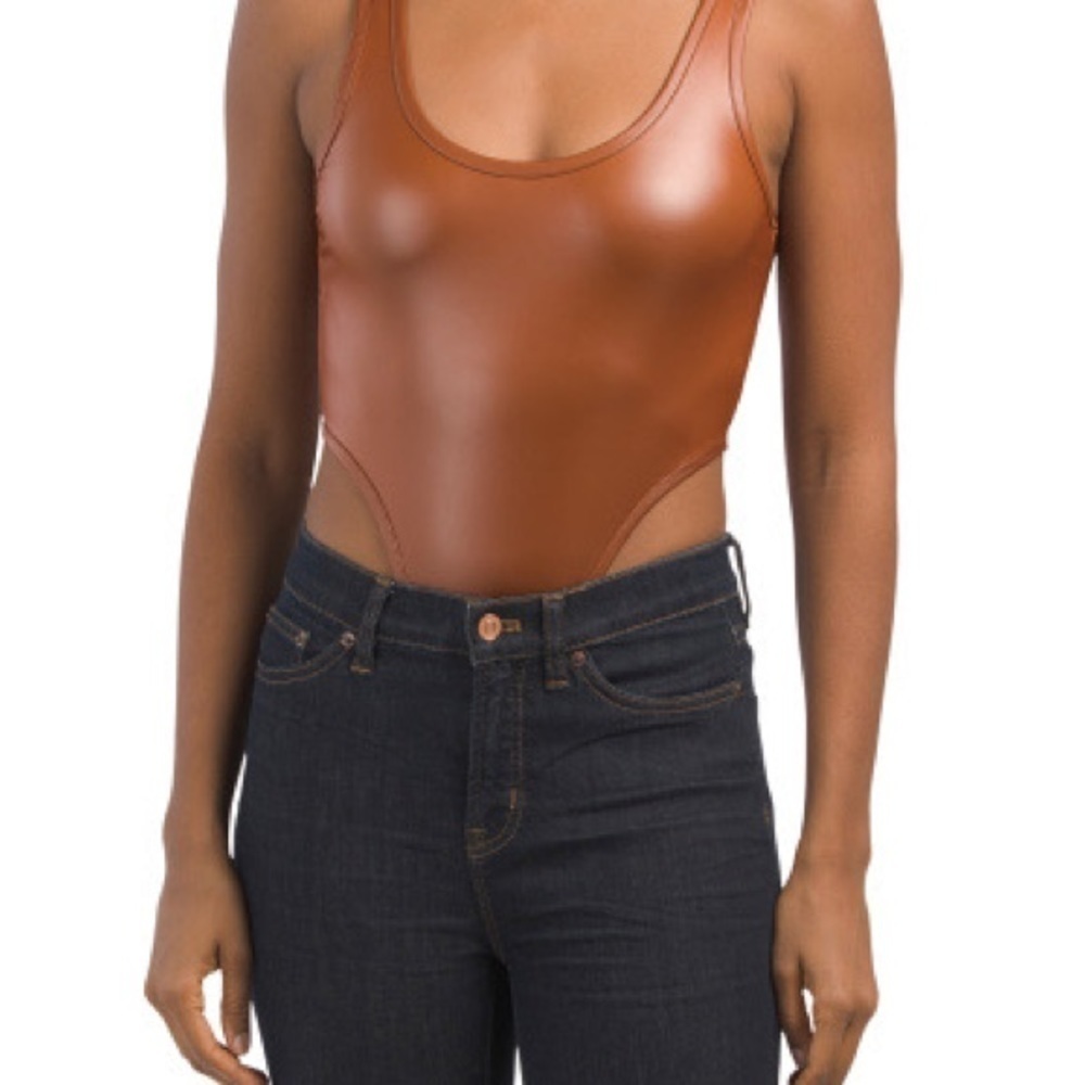 Bozzolo faux leather scoop high cut brown bodysuit size M NWT - Picture 8 of 8